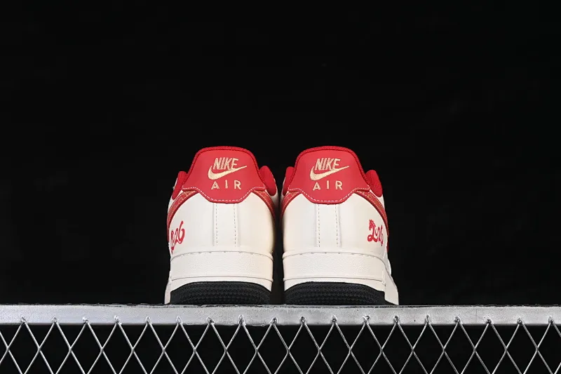 All categories Nk Air Force 1 Air Force series Nk Air Force 1 Low Air Force low-top Nike Air Force 1'07 Low Year of the Horse limited edition Auspicious rice red hook Air Force 1 low-top casual sneakers MZ9588-820